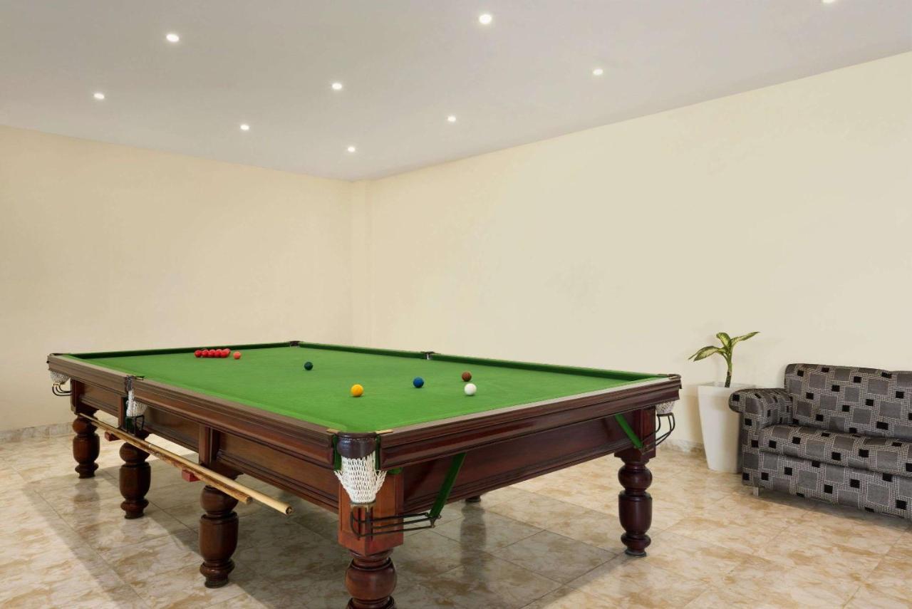 Ramada Neemrana Hotel Ngoại thất bức ảnh